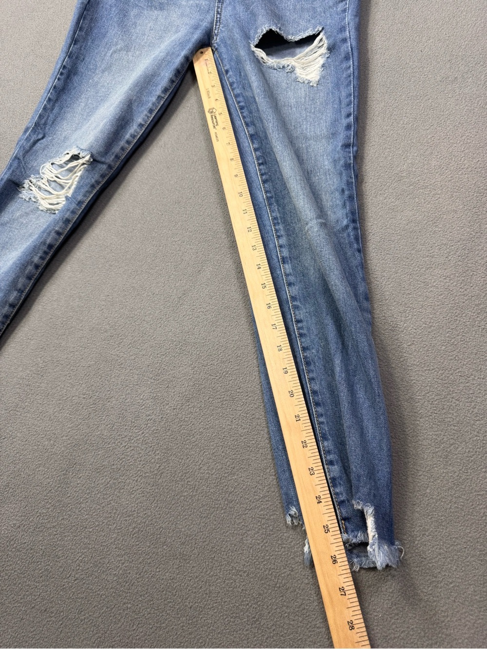 Rewash Distressed High-Rise Cropped Jeans - Medium Light Blue Wash, Size 1 / 25 - Picture 10 of 11